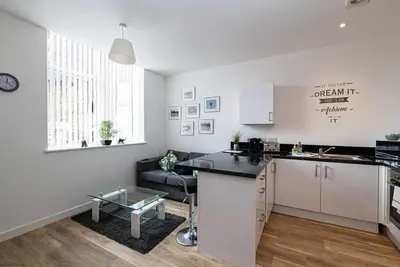 Image de City Suites - 1 lit - un chester pouvant accueillir 4 personnes
