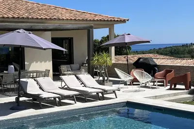 Image de 900m plage des Américains, Villa avec magnifique vue mer et piscine chauffée