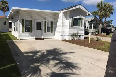 Image de Communauté fermée sécurisée. Idéal pour les familles et les personnes à la recherche de tarifs d'hiver