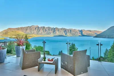 Image de Vues panoramiques, bain 4 chambres 41/2, près de Queenstown