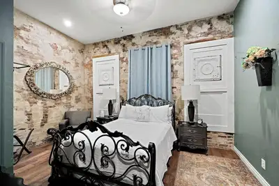 Image de À quelques pas de la Rt. 66 & place de Carthage