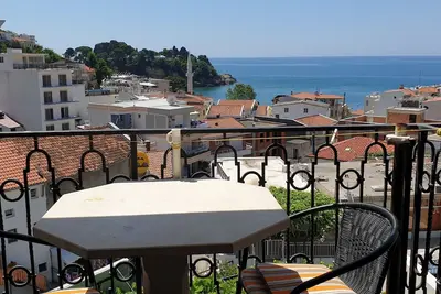 Image de Appartements à Prague - studio double avec vue sur la mer et cuisine