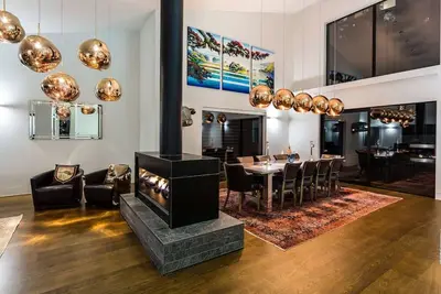 Lakehouse Joela primé - design spectaculaire, luxe, emplacement et vues