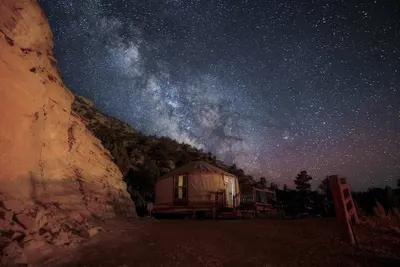 Image de Vue sur la yourte n ° 8 à l'East Zion Resort (Suite King)