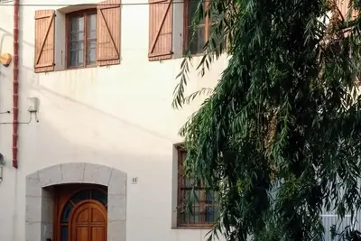 Image de Logement rustique avec une vue imprenable pour profiter en famille.