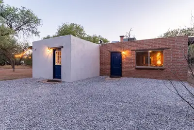 Image de Ranch House rénovée sur 3 acres avec installations pour chevaux