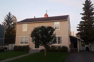 Image de The Rhubarb Retreat - 2 Br Downtown Anchorage