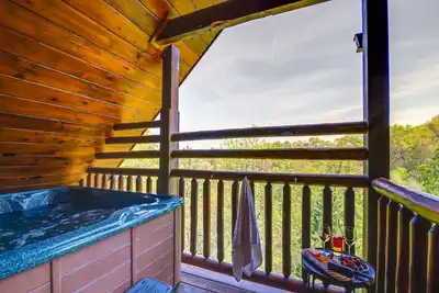 Nouveau! Cabine avec bain à remous, foyer - 6 mi à Dollywood