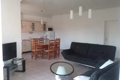 Image de location appartement t 3 dans villa au calme