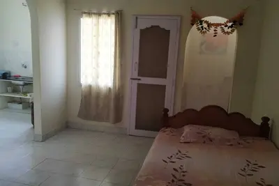 Image de 4 lit Full Home & Kitchen - Parti Sai Ashram 2 min