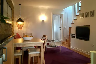 Image de Central, bel appartement confortable à Principe Real.