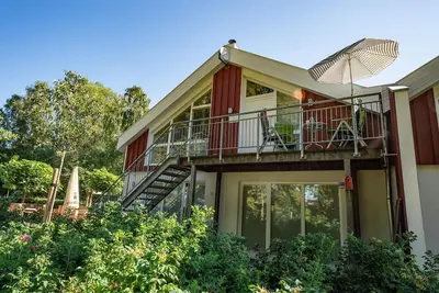 Image de Appartement moderne adapté aux enfants sur le lac