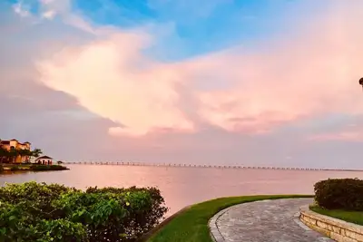 Image de Au rez-de-chaussée, magnifique condo au bord de l'eau