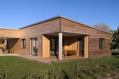 Image de Gîte avec piscine proche mer et golf 4