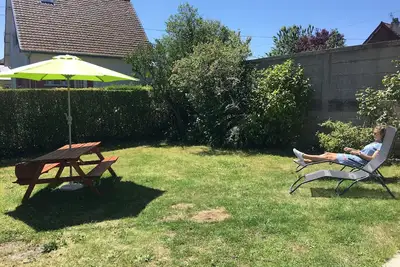 Image de maisonnette dans quartier résidentiel