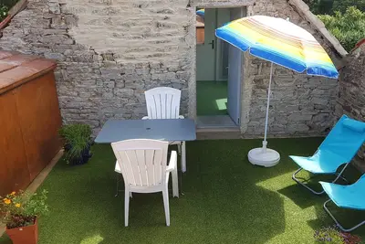 Image de Gîte T2 lumineux avec terrasse
