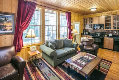 Image de Luxury Yosemite Log Cabin ~ 2 Miles to Yosemite Entrance