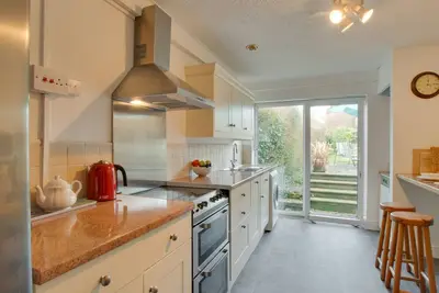 Image de Robin Cottage - Deux Chambres Maison, Couchages 4