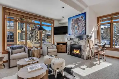 Image de Condo de luxe 2b avec des vues incroyables sur Elk Mtn Range