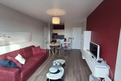 Image de Bel appartement F2- 50 mètres de la plage avec balcon et vue mer -Juno beach