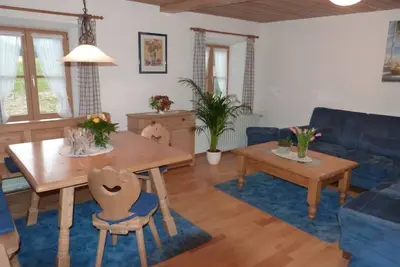 Image de Fewo Rauschberg (52qm) Balkon, Kochnische, 2 Schlaf- und 1 Wohnzimmer, max. 4 Personen
