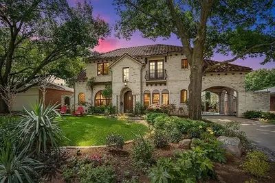 Image de Maison toscane dans un excellent emplacement de Dallas