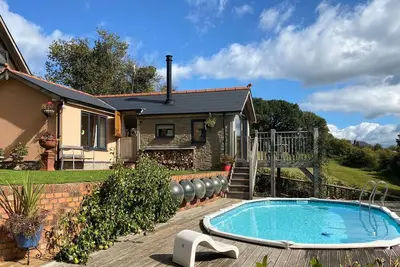 The Hideout, Animaux de compagnie acceptés, avec piscine à Llangrove, Ref 1013778