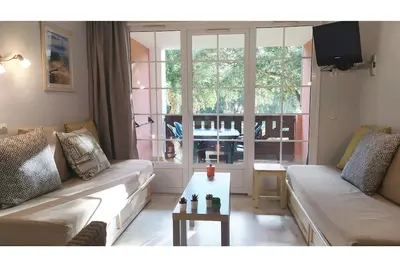 Image de Beau T2 30m2  avec piscine sur le golf de moliets