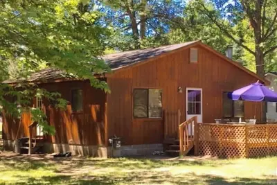 Image de Chalet rustique du lac Higgins près de Kelly Beach