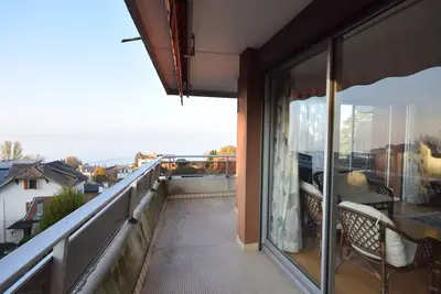 Image de Appartement charmant avec parking à Évian