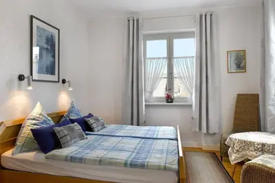 Image de Chambre double avec télévision par satellite - Pension Haus am Walde