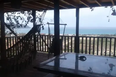 Image de superbe appartement vue mer avec piscine