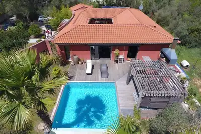 Image de Le Red Cocoon (Piscine)