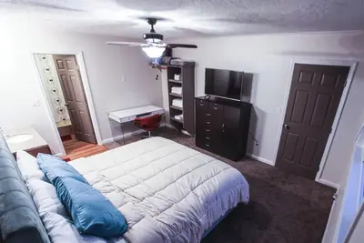 Image de L'aile à Kingston-Est