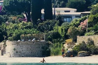 Image de Large Beachfront Villa French Riviera Fully Renovated, Huge Garden