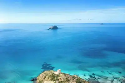 Image de Superbe emplacement avec plein air + plage + mer + nature + relax