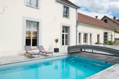 Image de Grand gîte de Charme en Champagne avec piscine chauffée