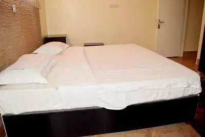 Image de Latitude 1 Suite cinq