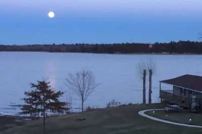 Image de Charmant chalet 1 Br à l'année sur le lac Champlain
