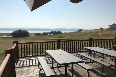 Image de Bear Lake Lodge-Full Log Cabin avec une vue magnifique sur Bear Lake