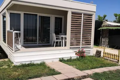 Image de Directement sur le nouveau bungalow de la plage