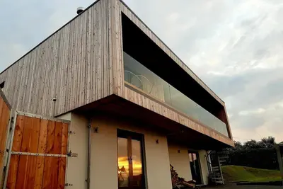 Image de Long Park Drive, nouvelle propriété de plage individuelle contemporaine