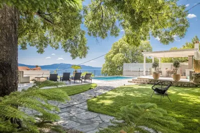 Image de Villa avec vue spectaculaire sur la mer, 2 chambres Ă coucher, piscine