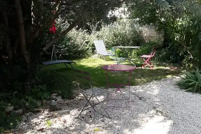 Image de Maison de vacances avec jardin près de l'ocre