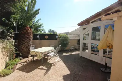 Image de Belle villa d'Angle climatisée, 5 couchages, en résidence sécurisée avec piscine, 400m de la. . .