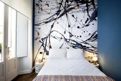 Image de Vibrant Luxury Designer Apartment in Downtown