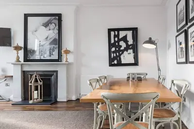 Image de Re-Imagined Flat in Georgian Architecture Townhouse