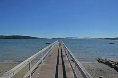 Image de Sealight Estate avec une vue imprenable sur les montagnes de l'Acadie!