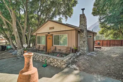 Image de Nouveau! Cozy Cottage w \/ Grill - 8 km du Mt Baldy Resort