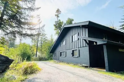 Image de Navette ou promenade au village et aux remontées mécaniques! Le chalet Powder Haus!